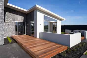 71 Waikirikiri Avenue, LINCOLN