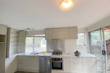 8 Jayne Place , Torbay