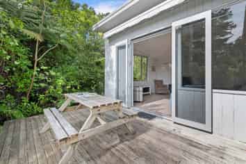 105 Bays Road, Orere Point