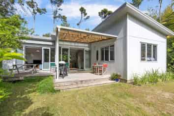 105 Bays Road, Orere Point