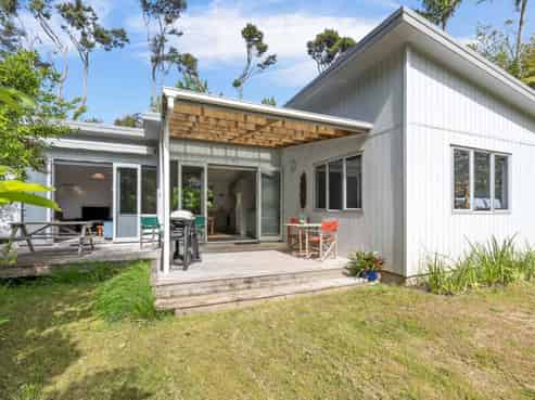 105 Bays Road, Orere Point