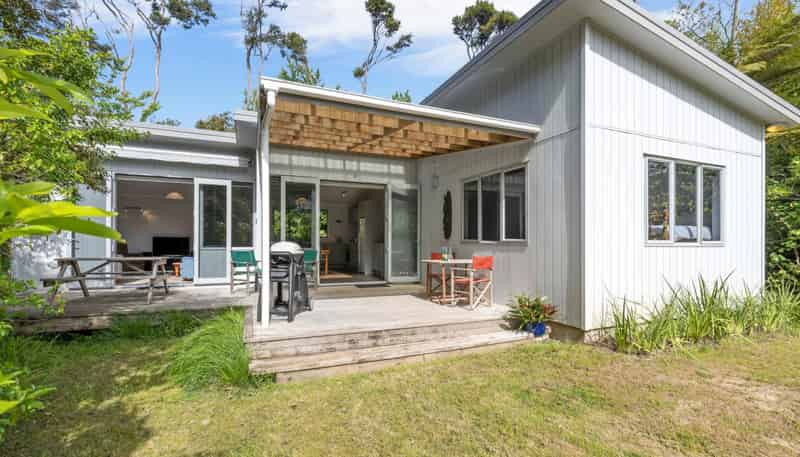 105 Bays Road, Orere Point