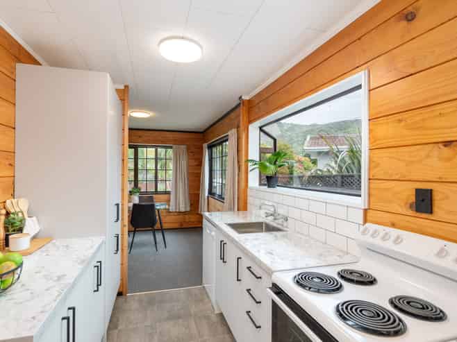 60 Pasadena Crescent, Totara Park