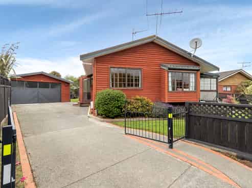 60 Pasadena Crescent, Totara Park