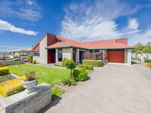 15A Holyrood Terrace, Waipukurau