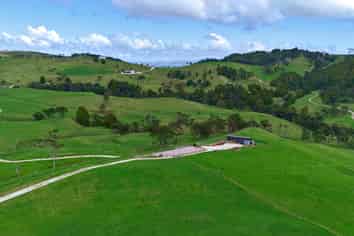 1158 Burma Road, Tapora