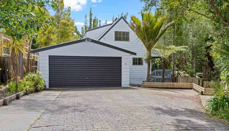 28 Longfellow Parade, Glen Eden
