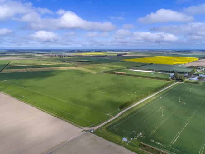 135 Copley Road, Chertsey