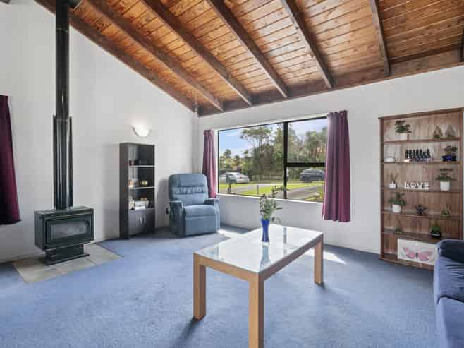 36 Bay Vista Drive, Red Beach