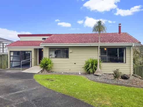 36 Bay Vista Drive, Red Beach