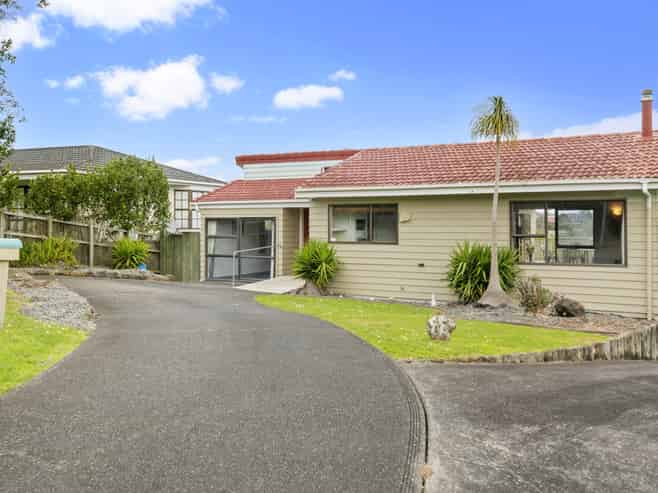 36 Bay Vista Drive, Red Beach