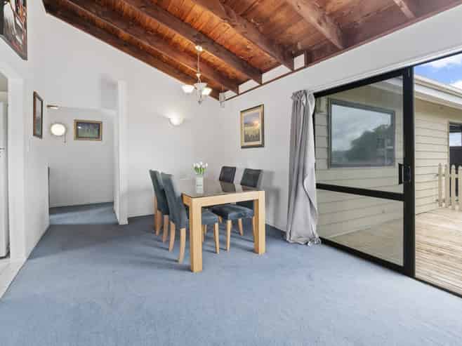 36 Bay Vista Drive, Red Beach