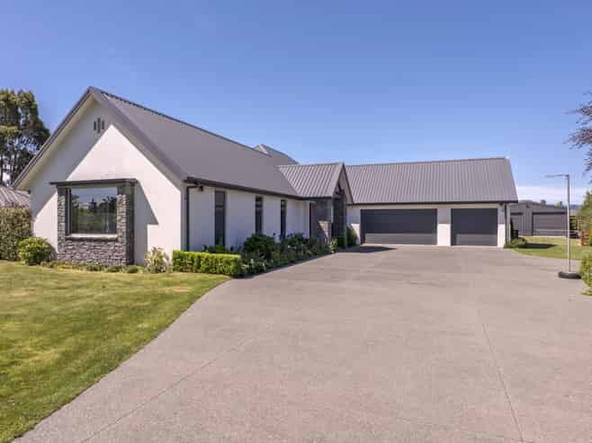 45 Liffeyfields Drive, Lincoln