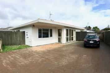 17a Orion Street, Papakura