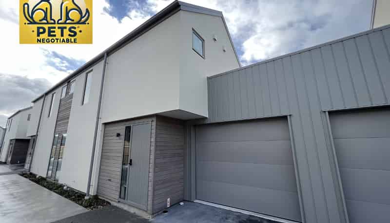 2/129 Tancred Street, Linwood