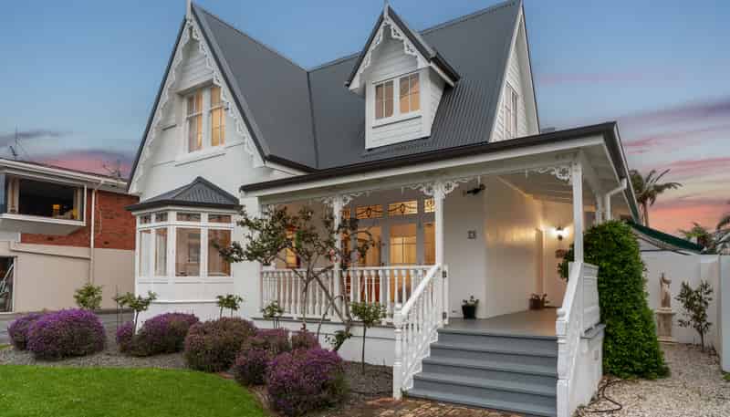 50 Takutai Avenue, Half Moon Bay