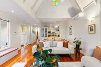 50 Takutai Avenue, Half Moon Bay