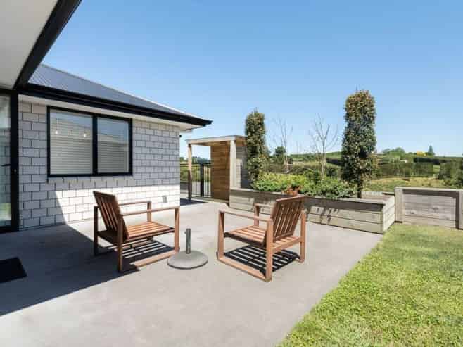 54 Puhirake Crescent, Pyes Pa