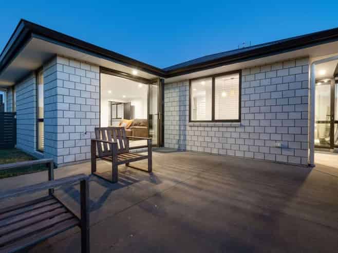 54 Puhirake Crescent, Pyes Pa