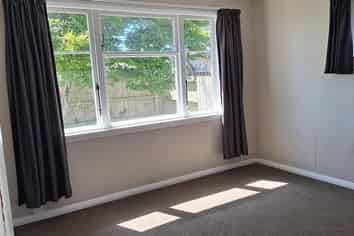 56 Shamrock Street, Takaro