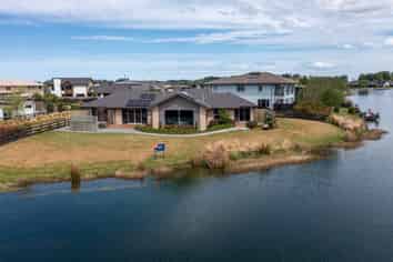 61 Ludlow Drive, Huntingdon