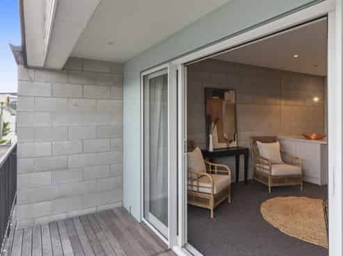 2/24 Dickens Street, Addington