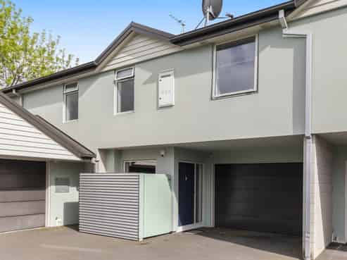 2/24 Dickens Street, Addington
