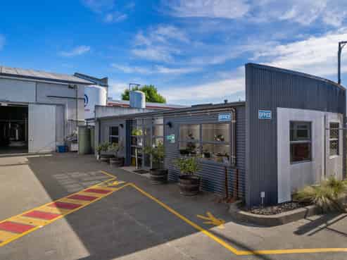 Landmark Winery - fully operational facility