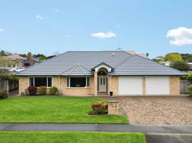 56 Ayrshire Drive, Grandview Heights