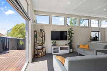 2/87 Warrington Street, Saint Albans