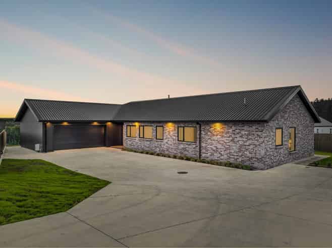 29 Tuscany Way, Fitzherbert