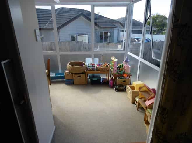 11 Ward Crescent, Te Atatu Peninsula