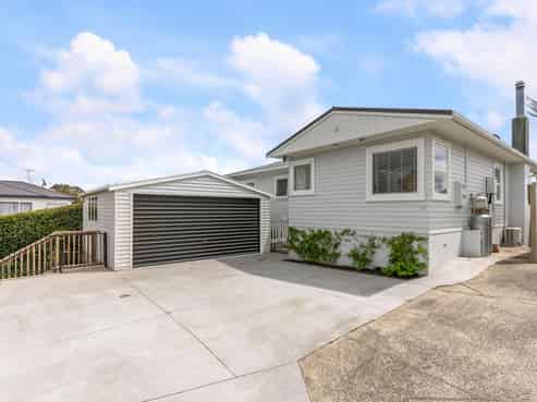 15 Roberts Road, Glenfield