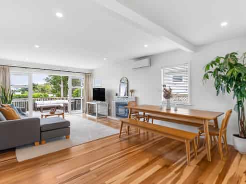 15 Roberts Road, Glenfield