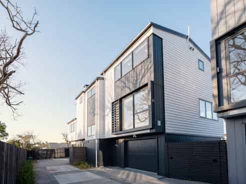11D Waipani Road, Te Atatu Peninsula