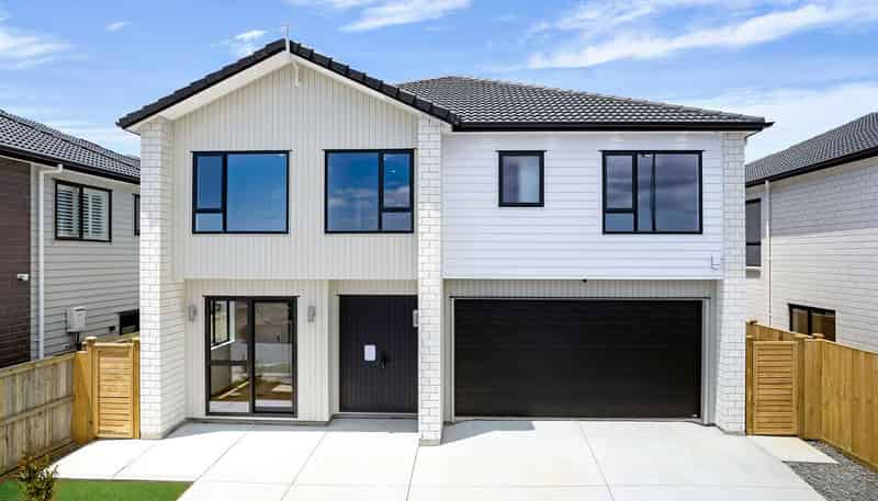 122 McQuoids Road, Flat Bush