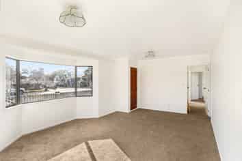 86 Maplesden Drive, Clendon Park