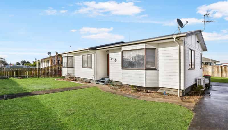 86 Maplesden Drive, Clendon Park