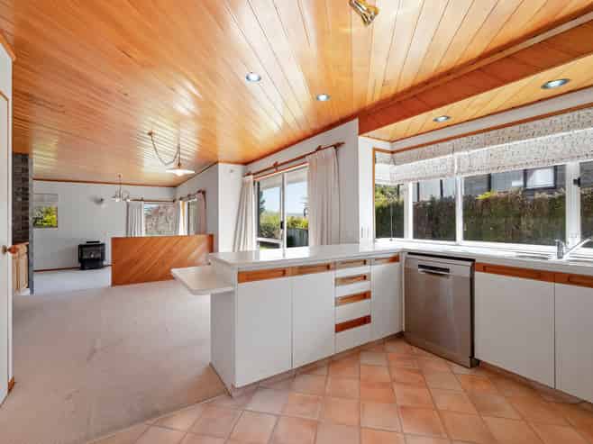 14 Walford Drive, Lynmore