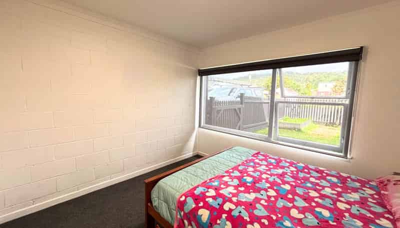 2/13 First Avenue, Avenues