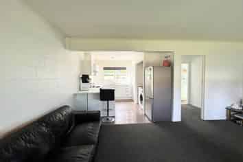 2/13 First Avenue, Avenues