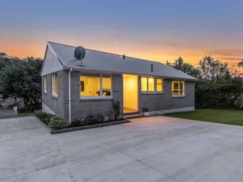 20 Mahinawa Street, Takapuwahia