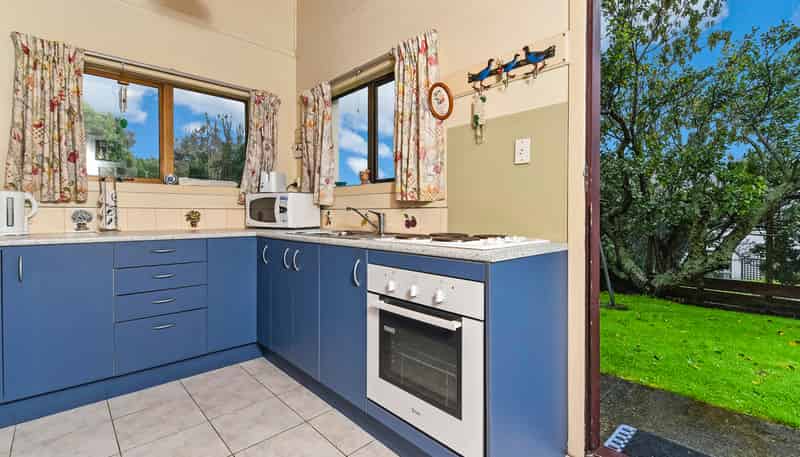 A/713 East Coast Road, Browns Bay