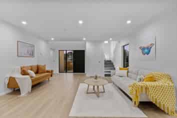 B/2 Palmgreen Court, Stanmore Bay