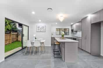 B/2 Palmgreen Court, Stanmore Bay