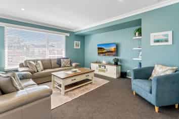 7 Norwich Street, STOKE