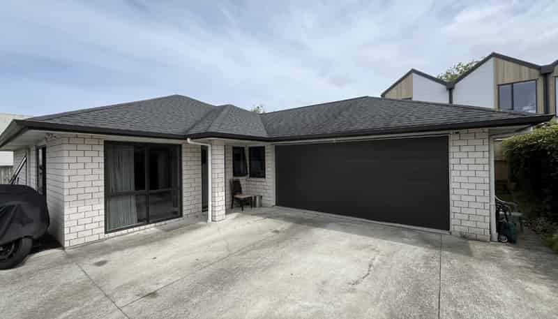18A Te Atatu Road, Te Atatu South