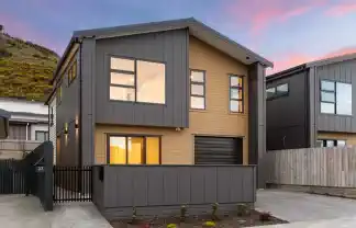 41 Farnworth Terrace, Churton Park