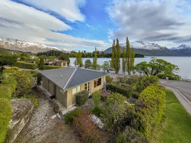 1 Suburb Street, Queenstown