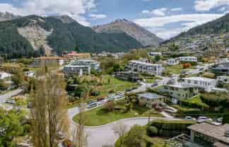 1 Suburb Street, Queenstown